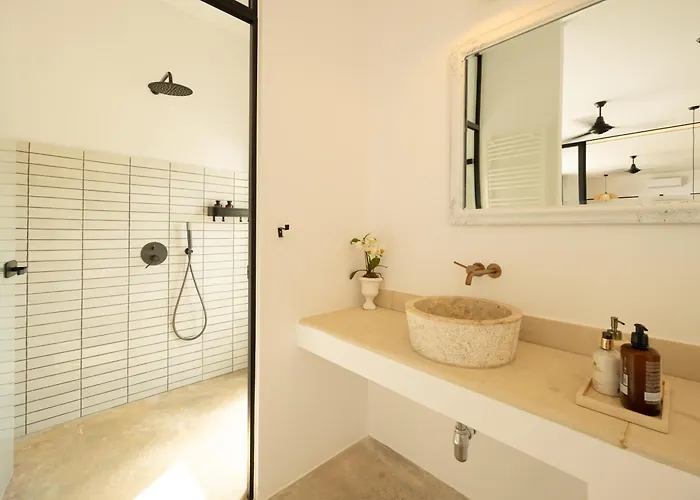 Thea Estate * Kritou Terra